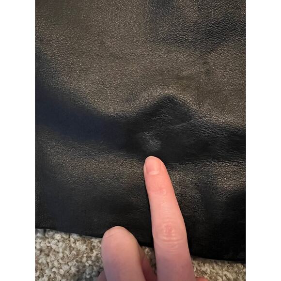 Newport News Vintage Black Leather Mini Skirt Sz 8 - Picture 3 of 5